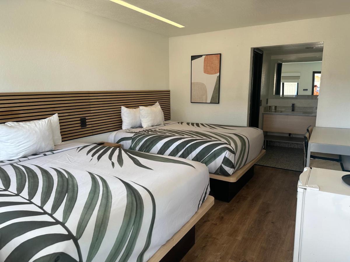 Sway Hotel Лейк-Хавасу-Сити Экстерьер фото